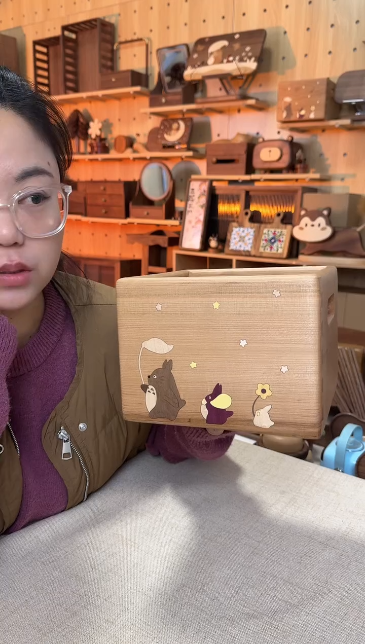 木樱桃木龙猫方形收纳筐