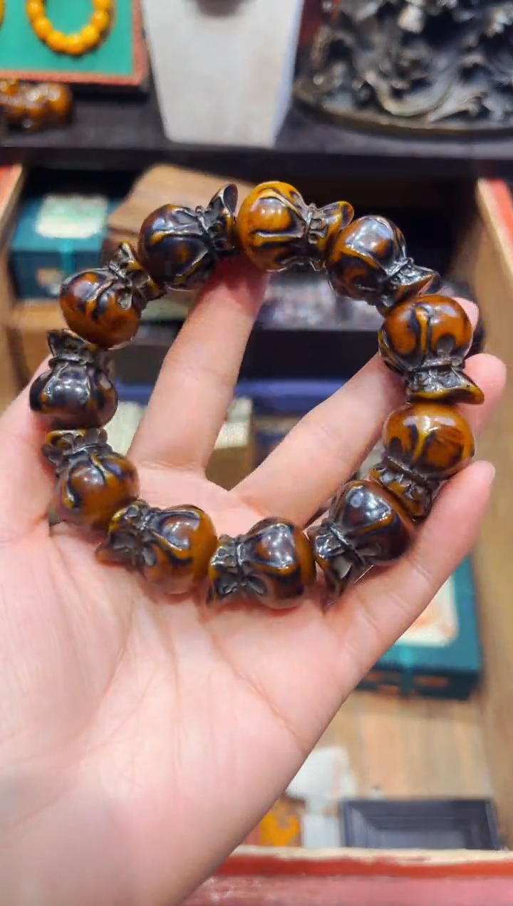 【闪购商品】蜜蜡裸石未镶嵌欣妹专属精选链接a85420