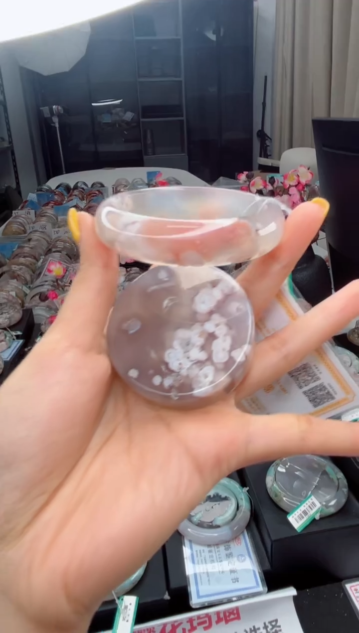 石英质玉未镶嵌手镯54圈口（赠送镯心）6538047