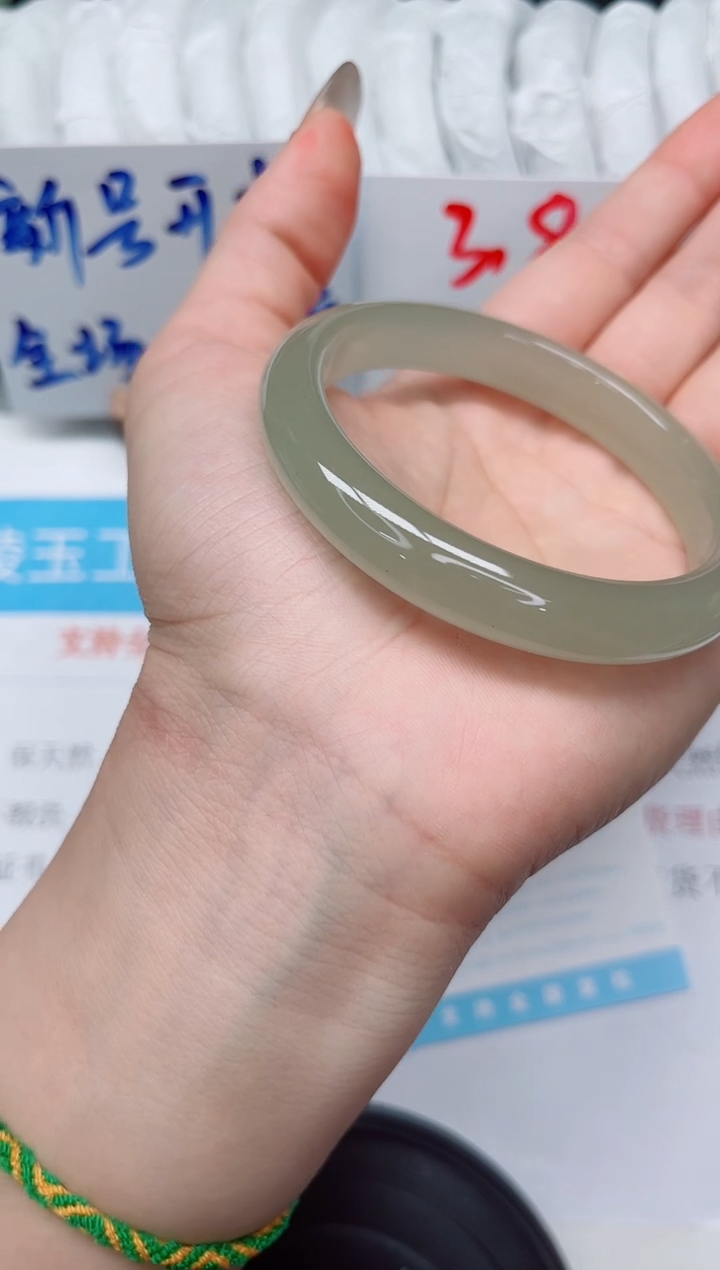 未镶嵌手镯石英质玉219-58