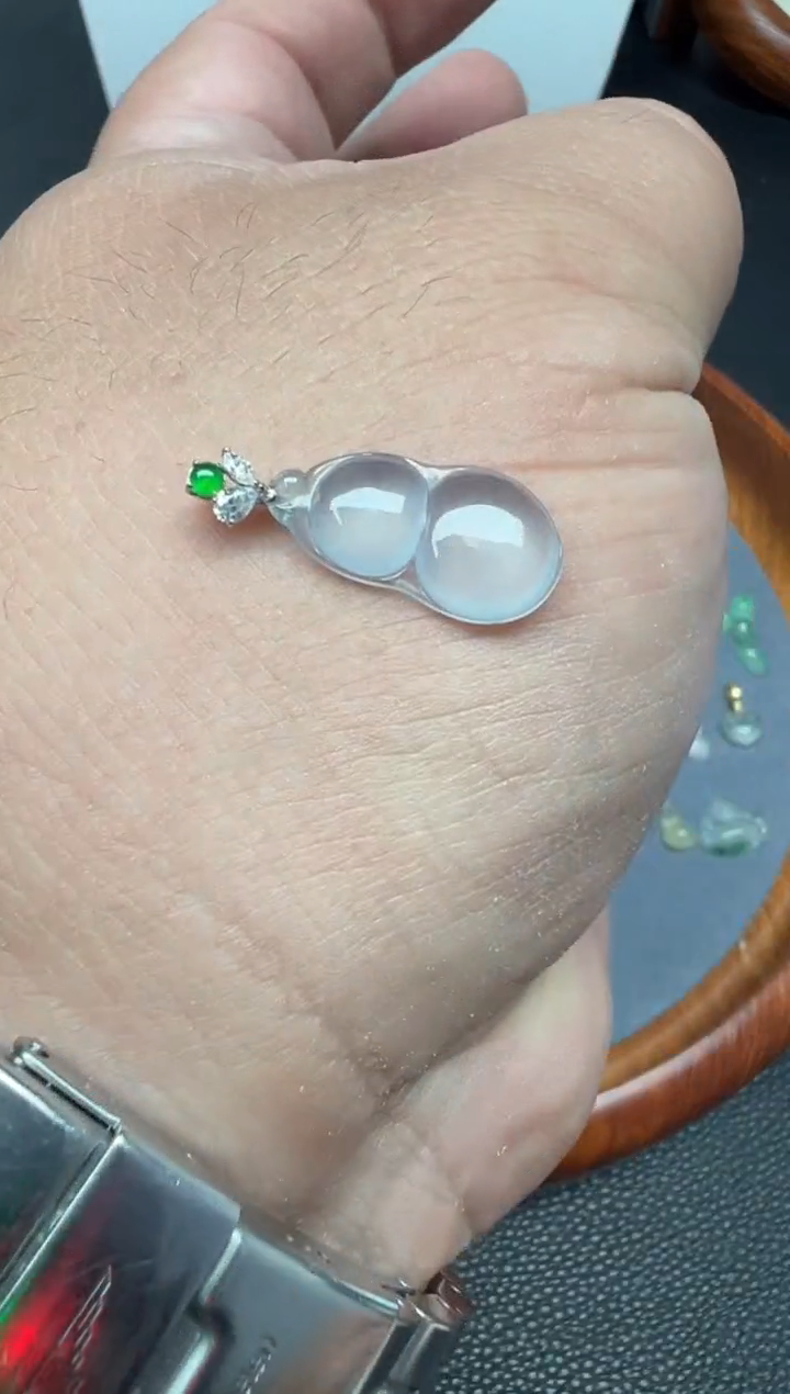 颈饰18K金镶嵌翡翠（38号）纯天然A货缅甸翡翠 葫芦锁骨吊坠