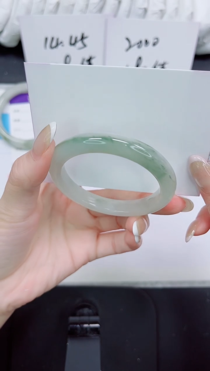 石英质玉手镯未镶嵌28