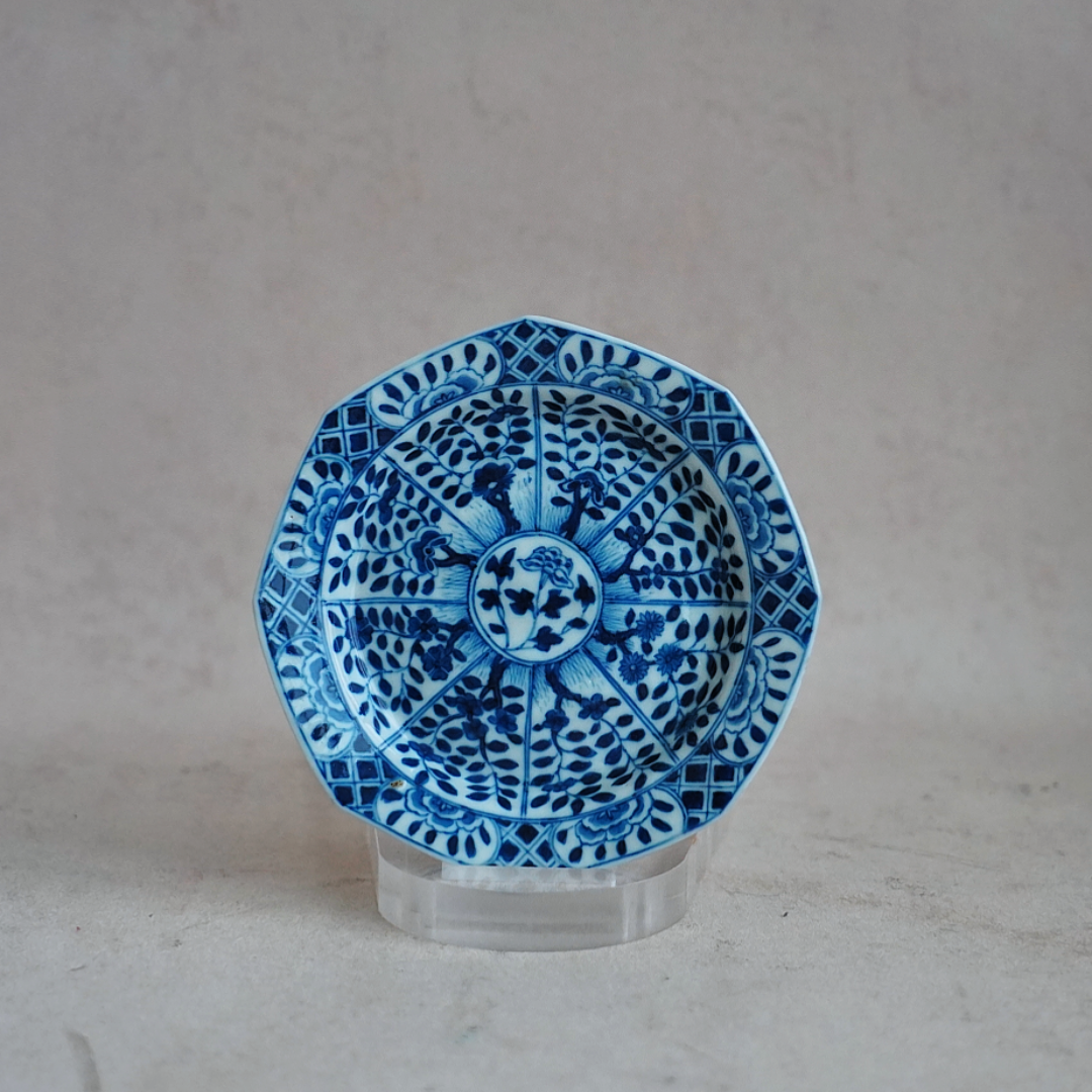 文华藏珍第295期拍品 2 清 青花花卉纹八方盘