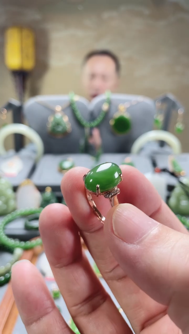 【闪购商品】和田玉戒指银S925镀金镶嵌10x14mm