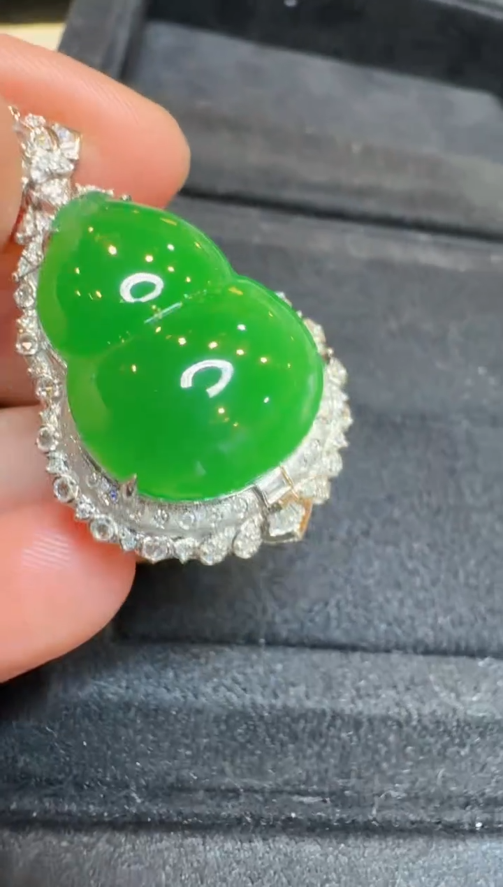 【闪购商品】翡翠吊坠(不含链)18K金镶嵌多样性团购发一件