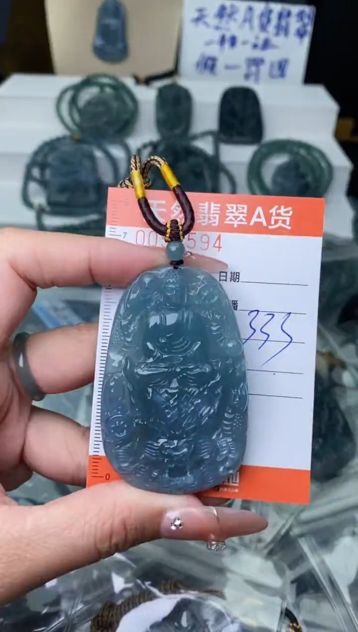 【闪购商品】翡翠颈饰未镶嵌`````````