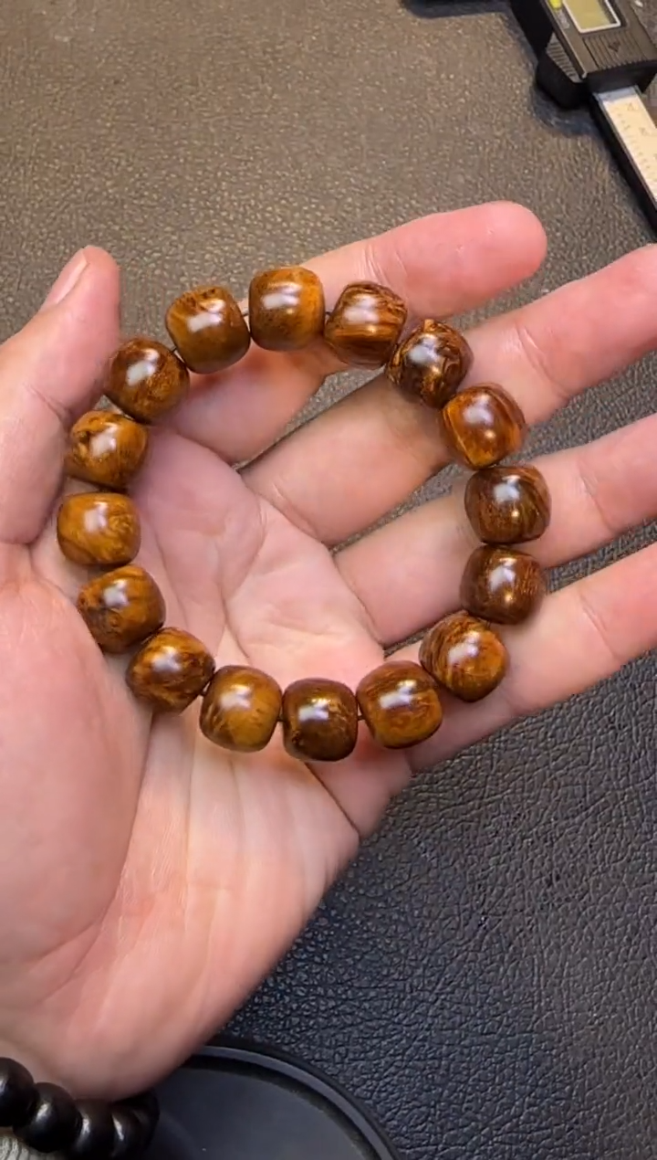 【闪购商品】贡木手串/手链贡木留疤13X14单圈