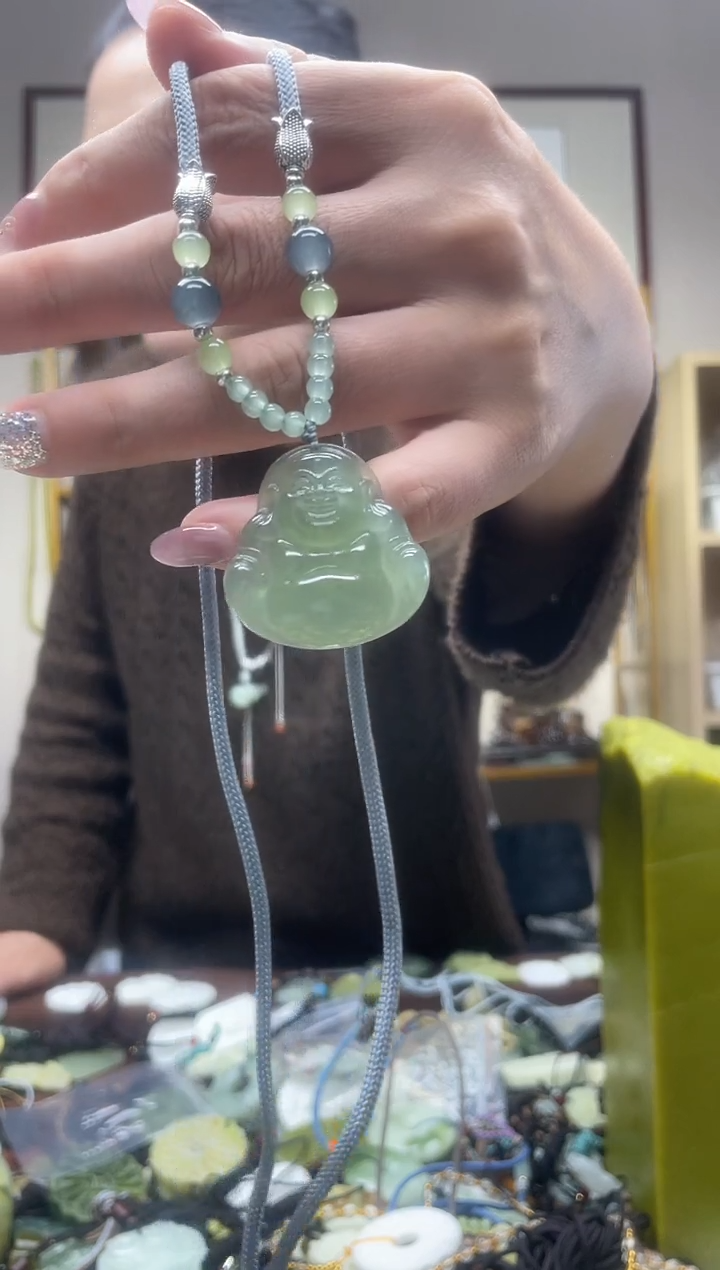 未镶嵌岫玉吊坠`