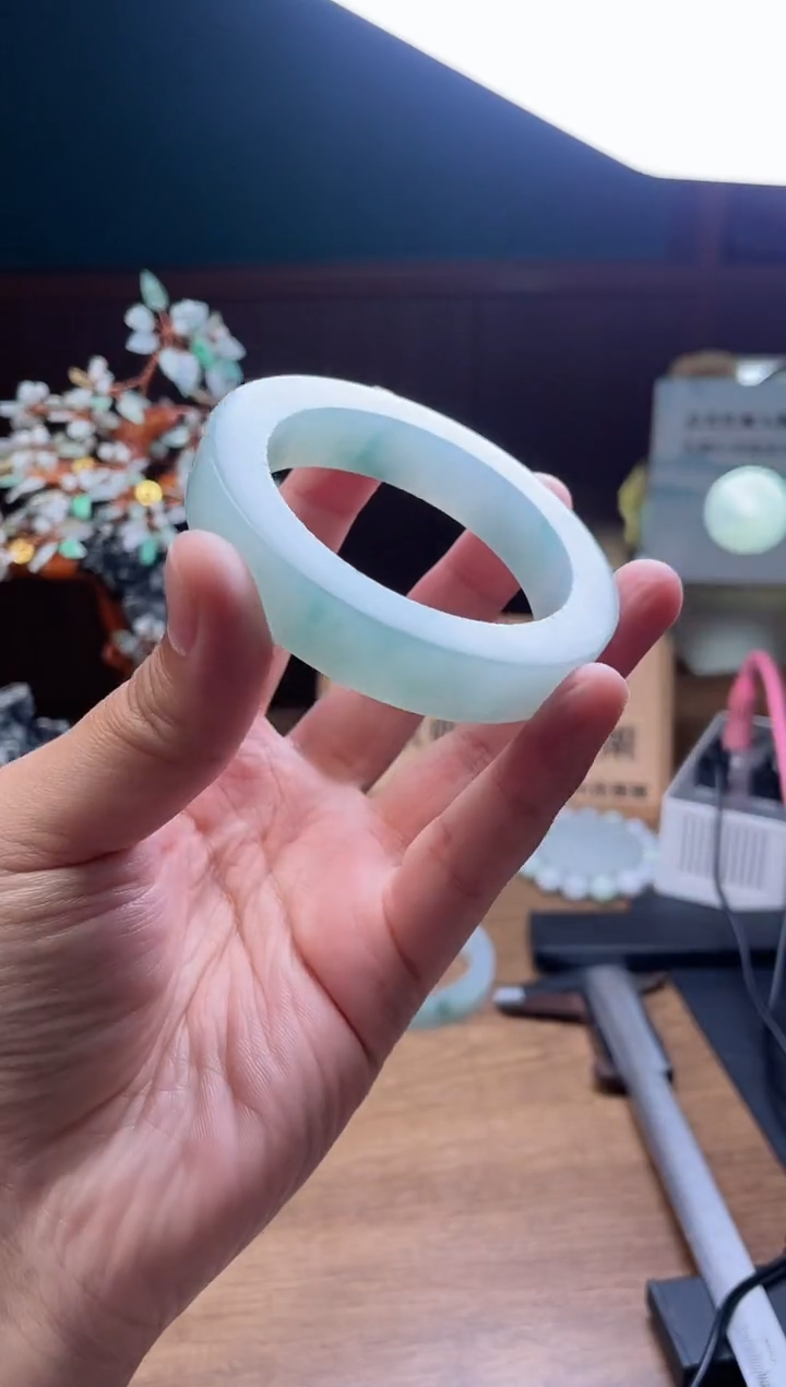 【闪购商品】定制翡翠手镯未镶嵌定制