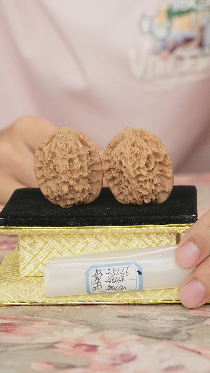 文玩核桃把件非嫁接马老四