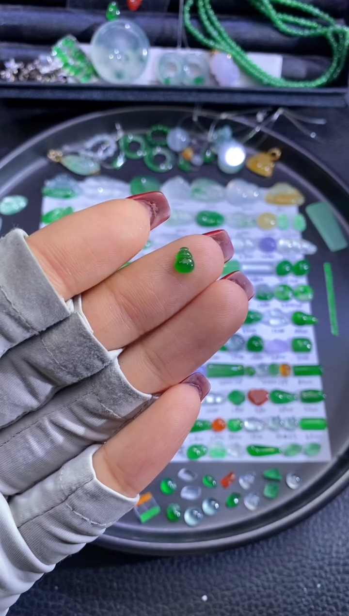 未镶嵌挂件翡翠葫芦