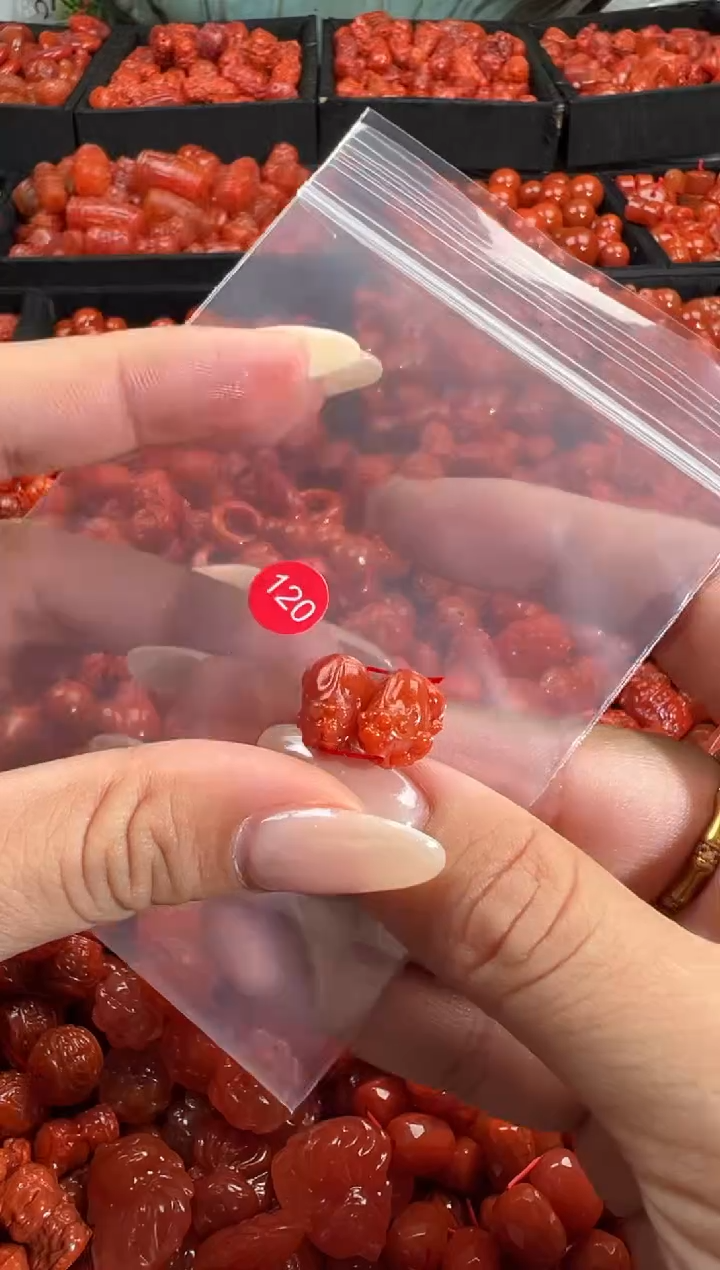 颈饰未镶嵌南红玛瑙1