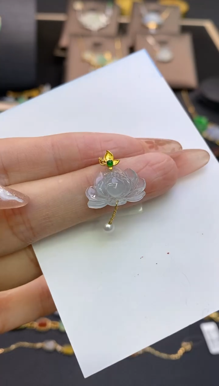 【闪购商品】翡翠颈饰18K金镶嵌净货11860