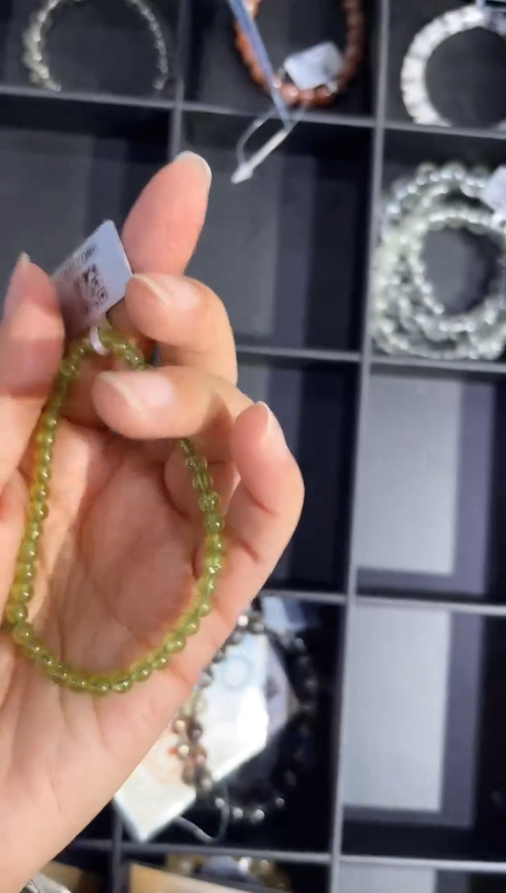 【闪购商品】橄榄石手串未镶嵌手串