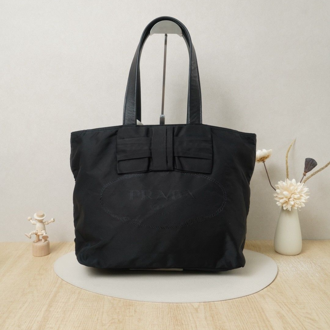 95新 Prada/普拉达 蝴蝶结单肩包中古托特黑色尼龙/DS038168