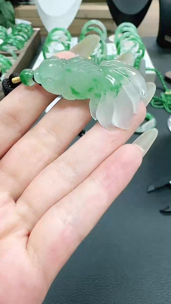未镶嵌1石英质玉（非洲翠）/9995