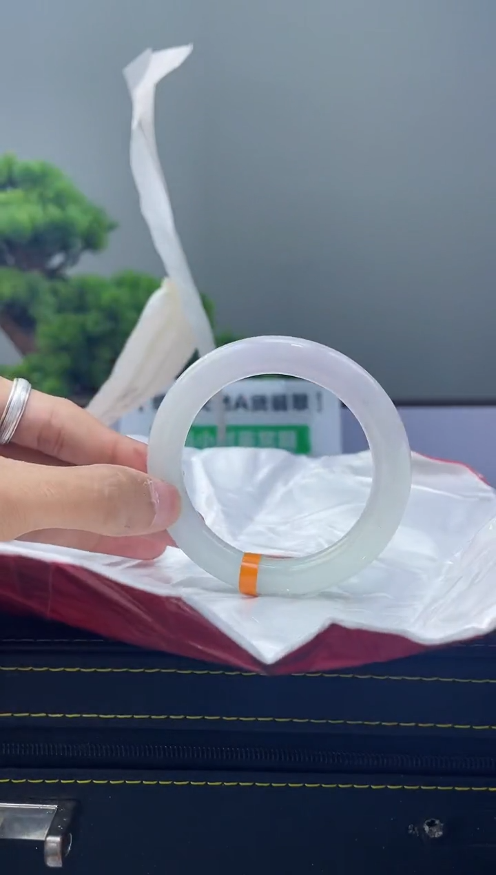 【闪购商品】翡翠手镯未镶嵌25手镯