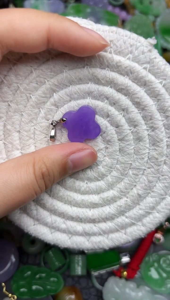 颈饰未镶嵌翡翠缅甸翡翠吊坠