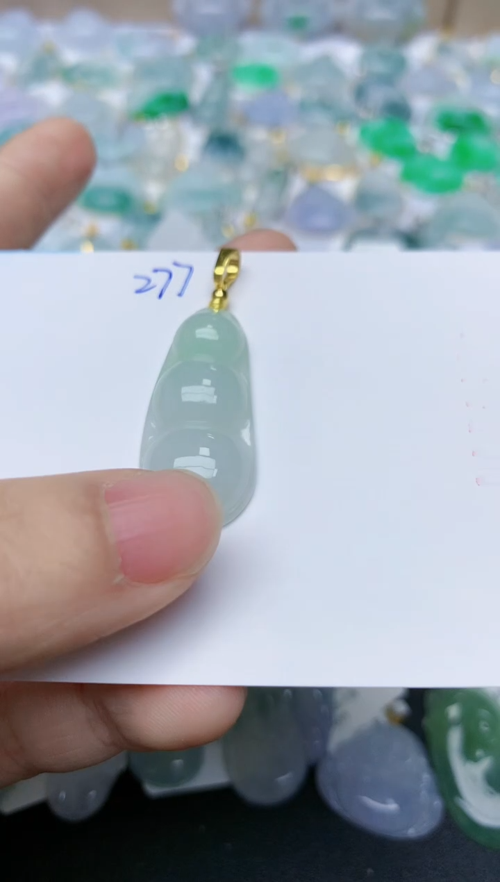 【闪购商品】翡翠颈饰18K金镶嵌天然翡翠A货    