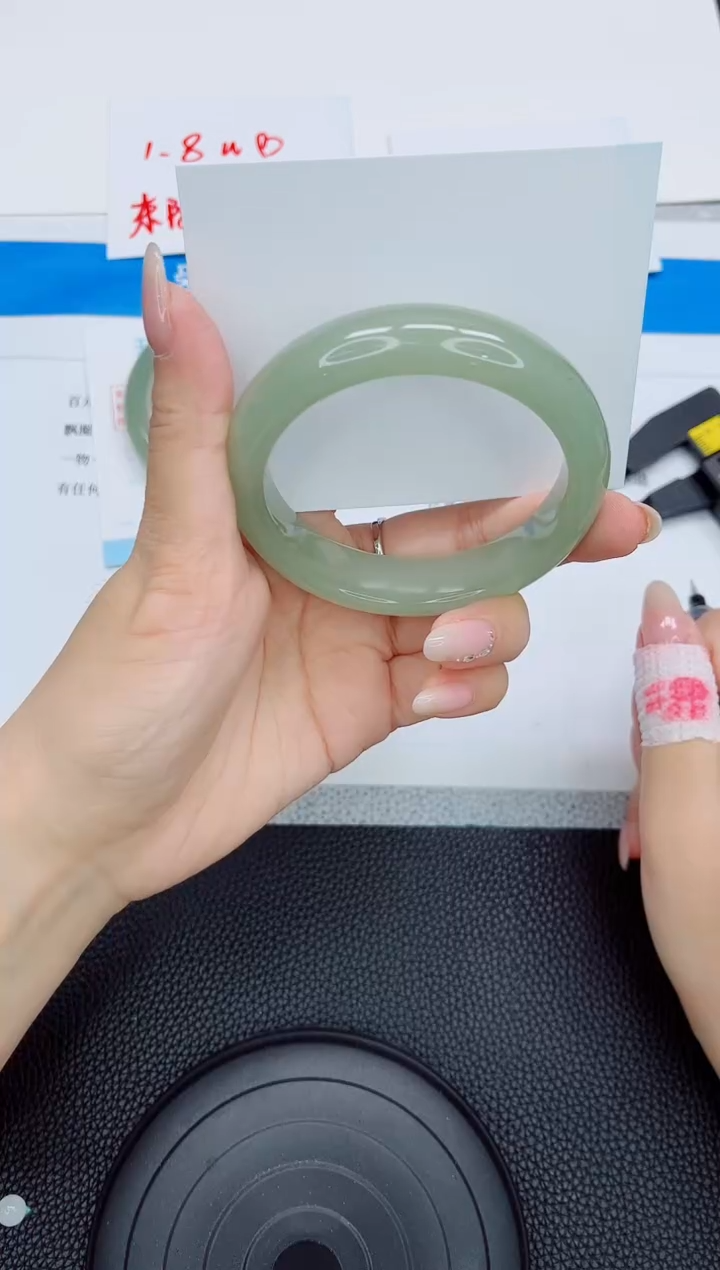 石英质玉手镯未镶嵌a95-58.6