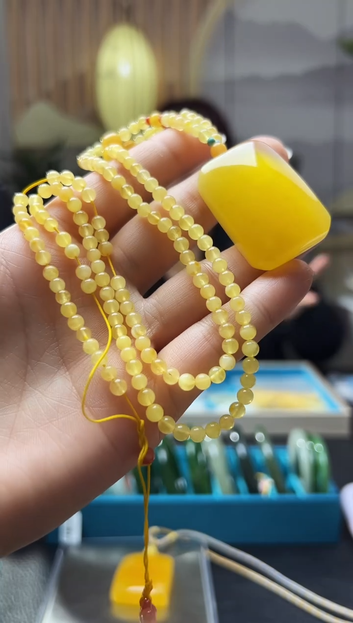 琥珀颈饰未镶嵌蜜蜡吊坠