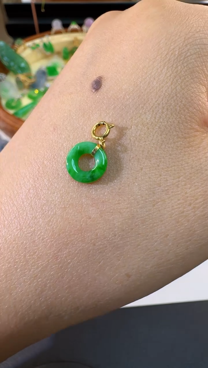 【闪购商品】翡翠颈饰18K金镶嵌缅甸A货翡翠吊坠