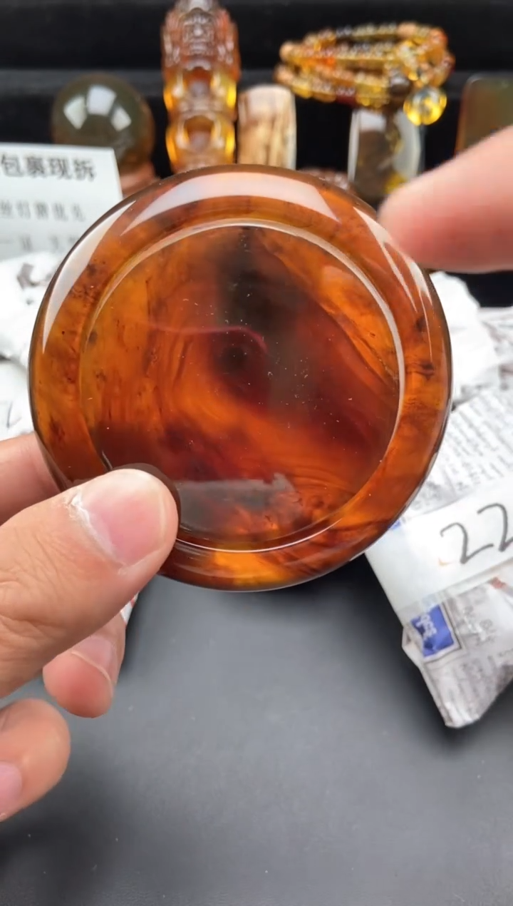 【闪购商品】琥珀手镯未镶嵌棕红珀手镯