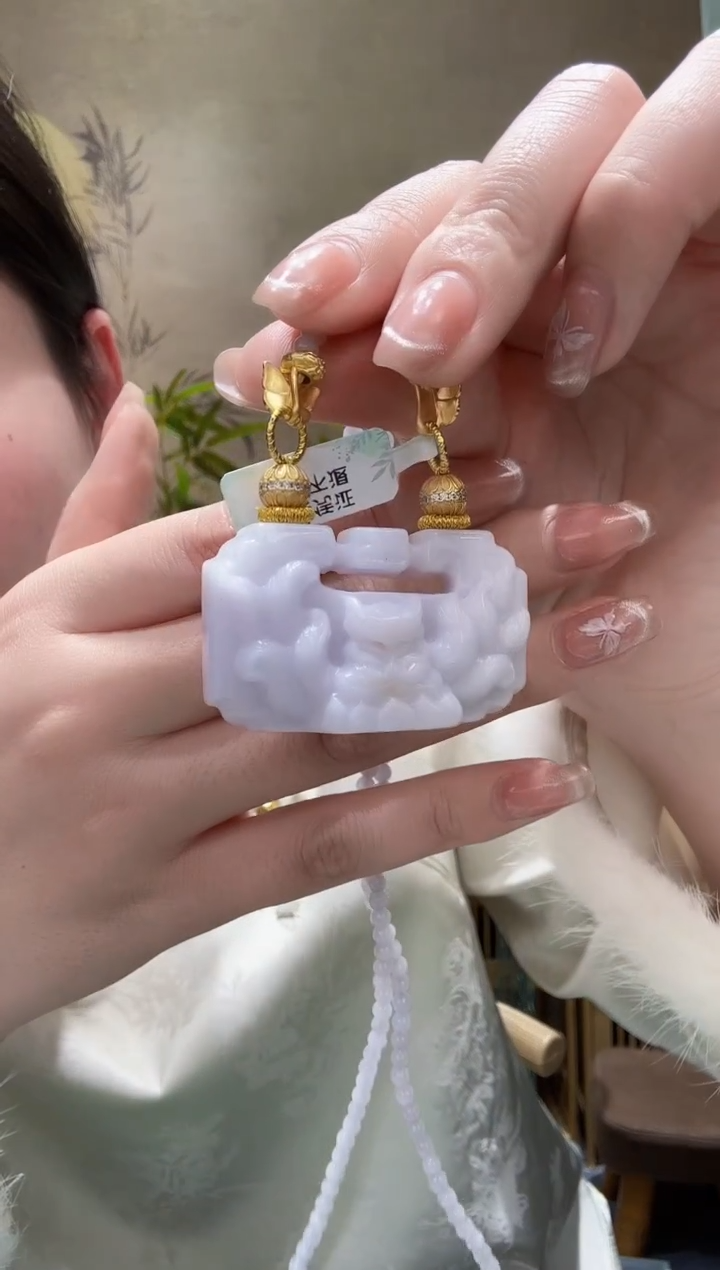 【闪购商品】翡翠颈饰未镶嵌吊坠