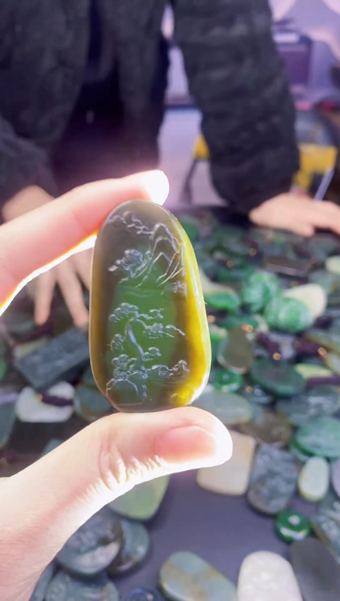 颈饰未镶嵌和田玉1