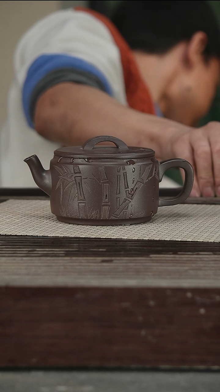 茶壶紫砂冯圆秀，带证280CC109号