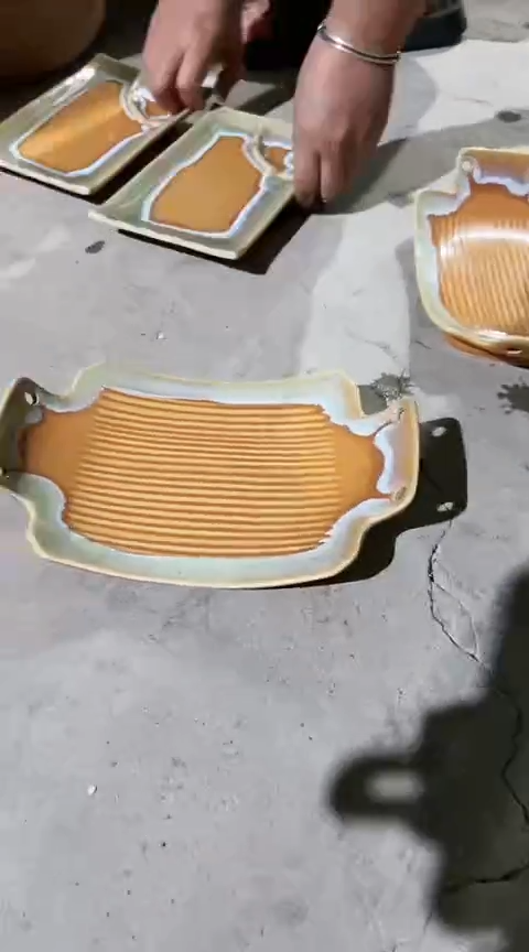 瑕疵长方盘两个。。