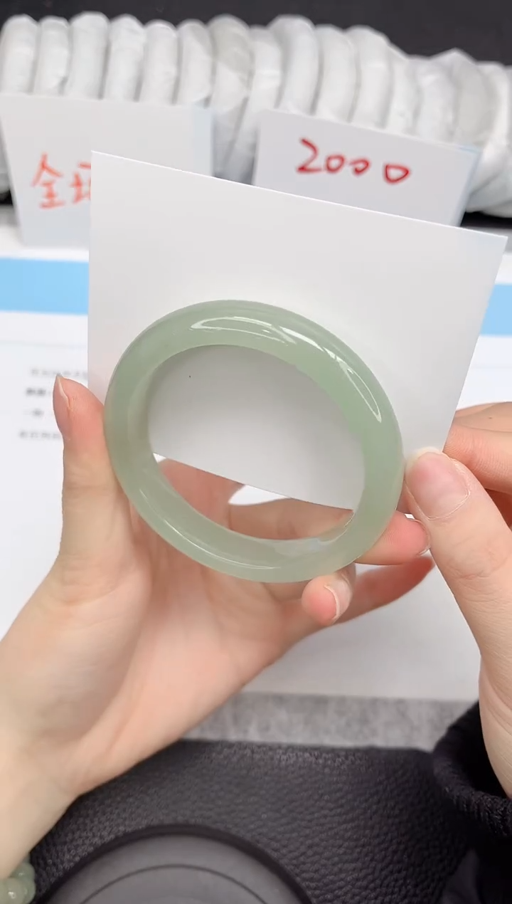 未镶嵌手镯石英质玉A39-57.4