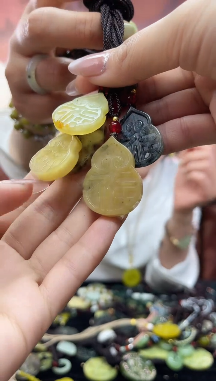 未镶嵌岫玉吊坠多样性发货拍一发一