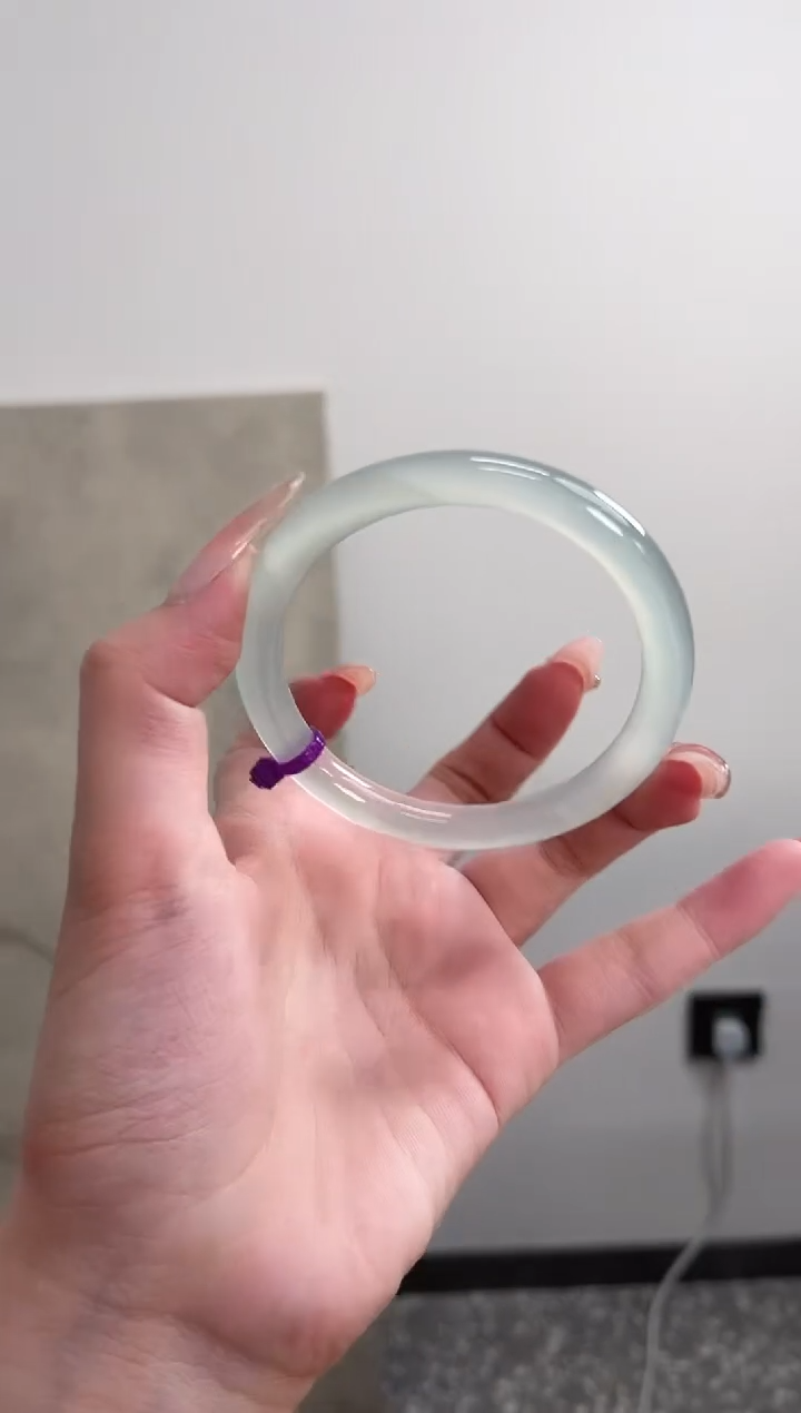 【闪购商品】玛瑙/玉髓手镯未镶嵌55-56圈圆条