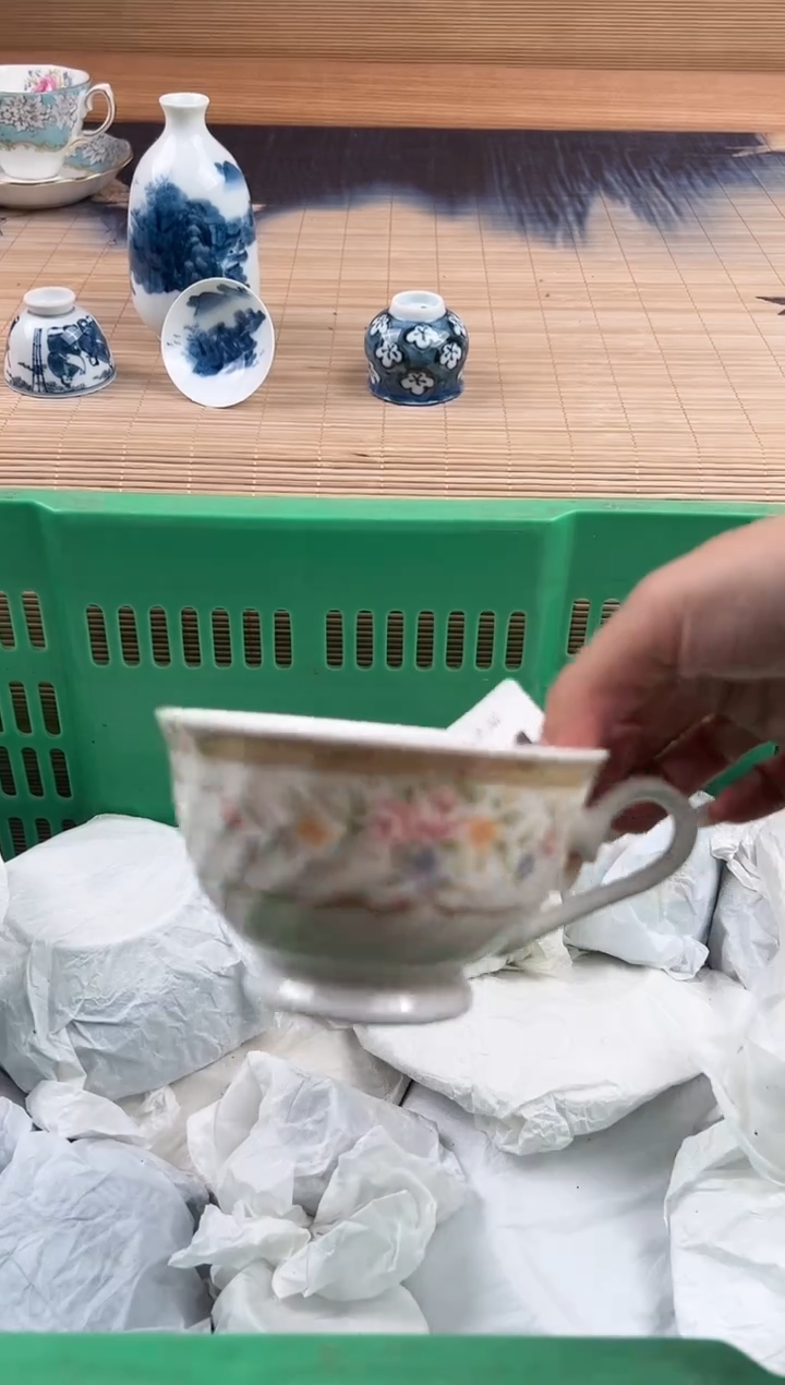 瓷片阿*C          151