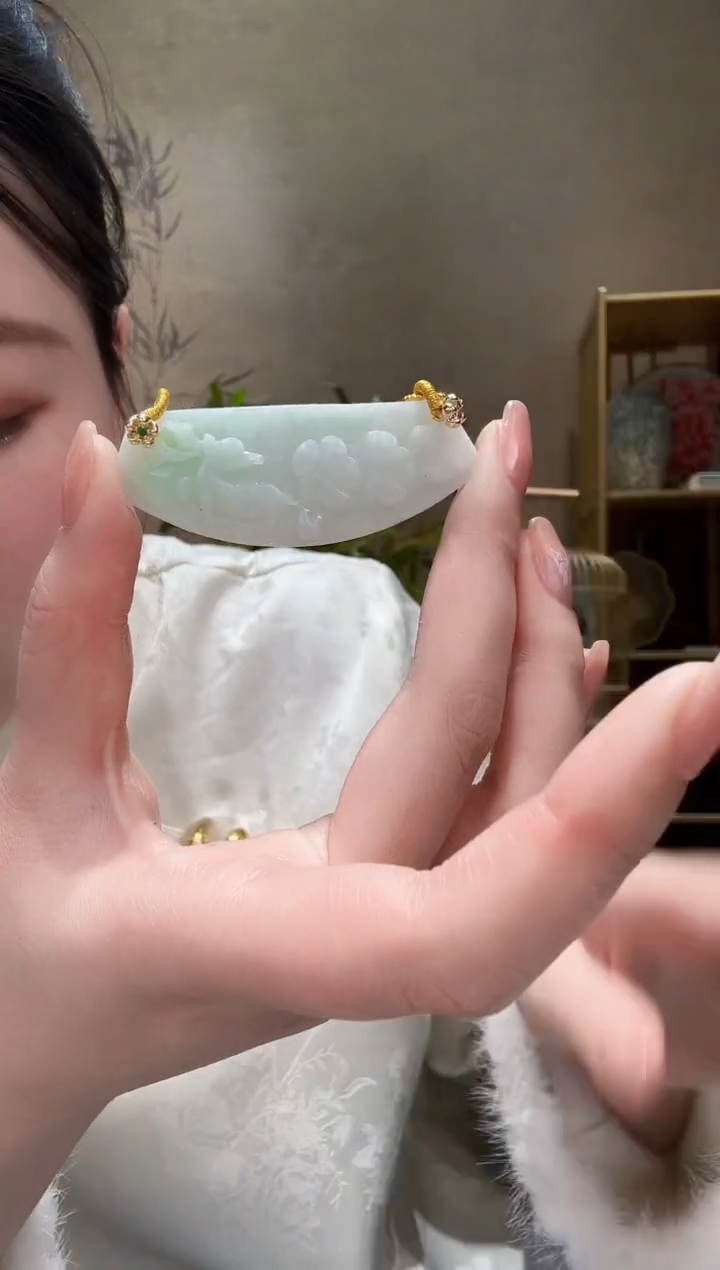 【闪购商品】翡翠颈饰未镶嵌吊坠