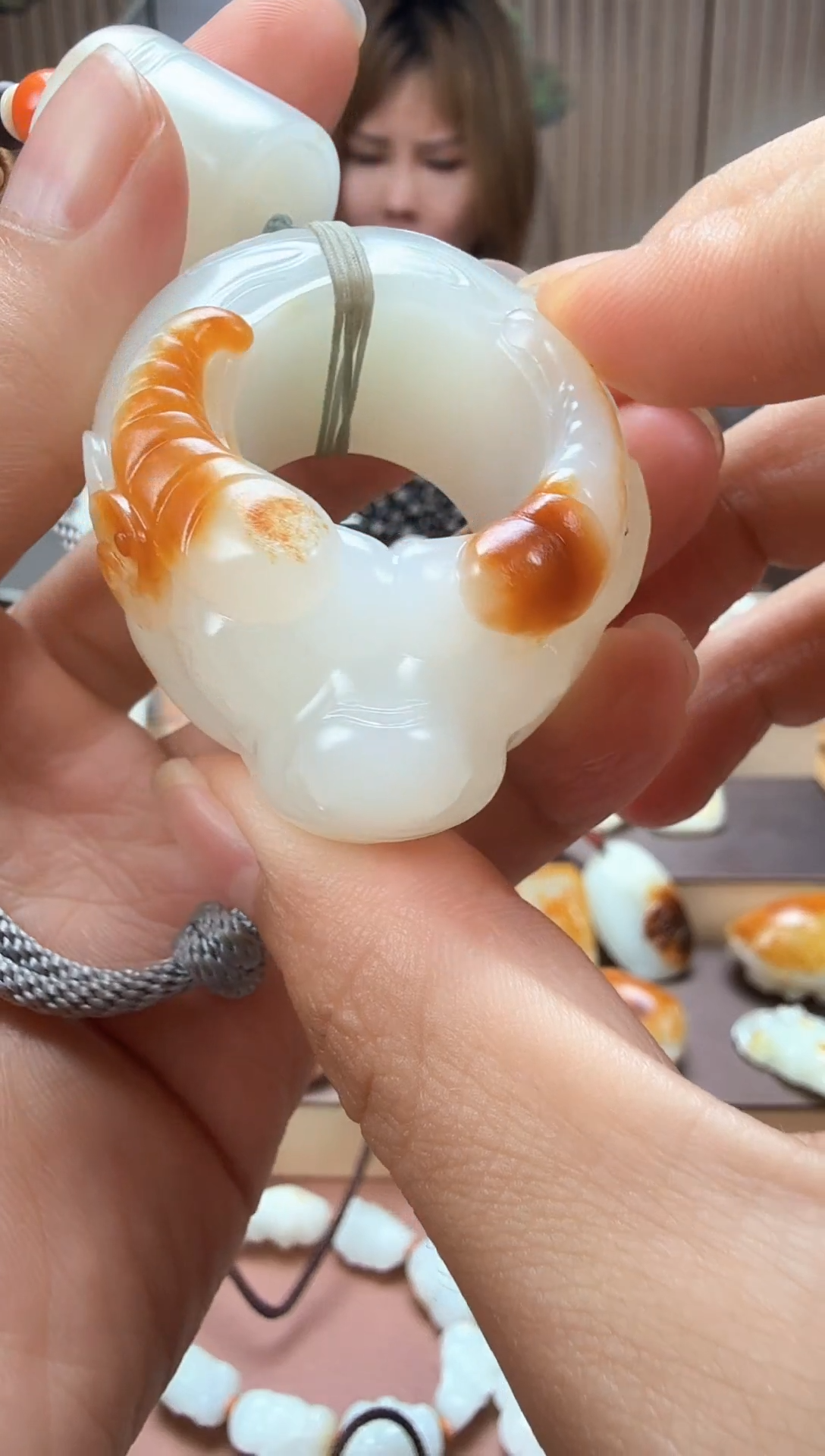 和田玉未镶嵌挂件天然和田玉扳指牛气冲天86g