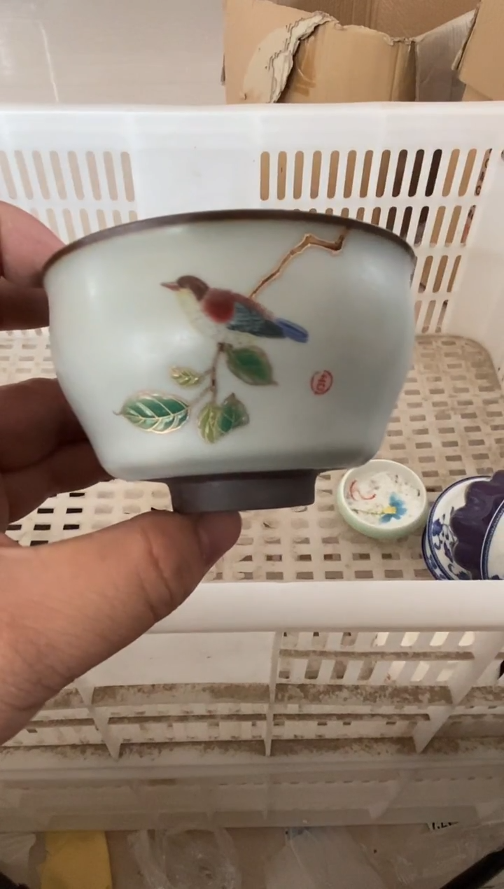 无运费险有瑕疵的摄影的产品有使用过的痕迹有点脏介意勿拍