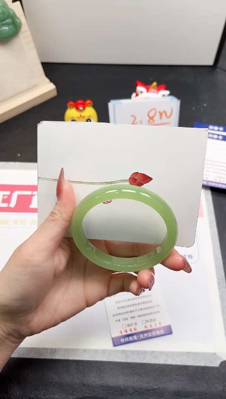 【闪购商品】石英质玉手镯未镶嵌289-59