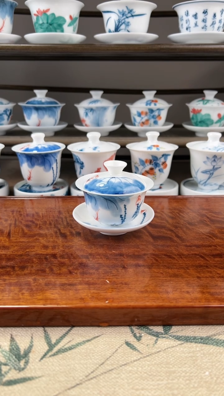 微瑕线条莲80ml三才盖碗