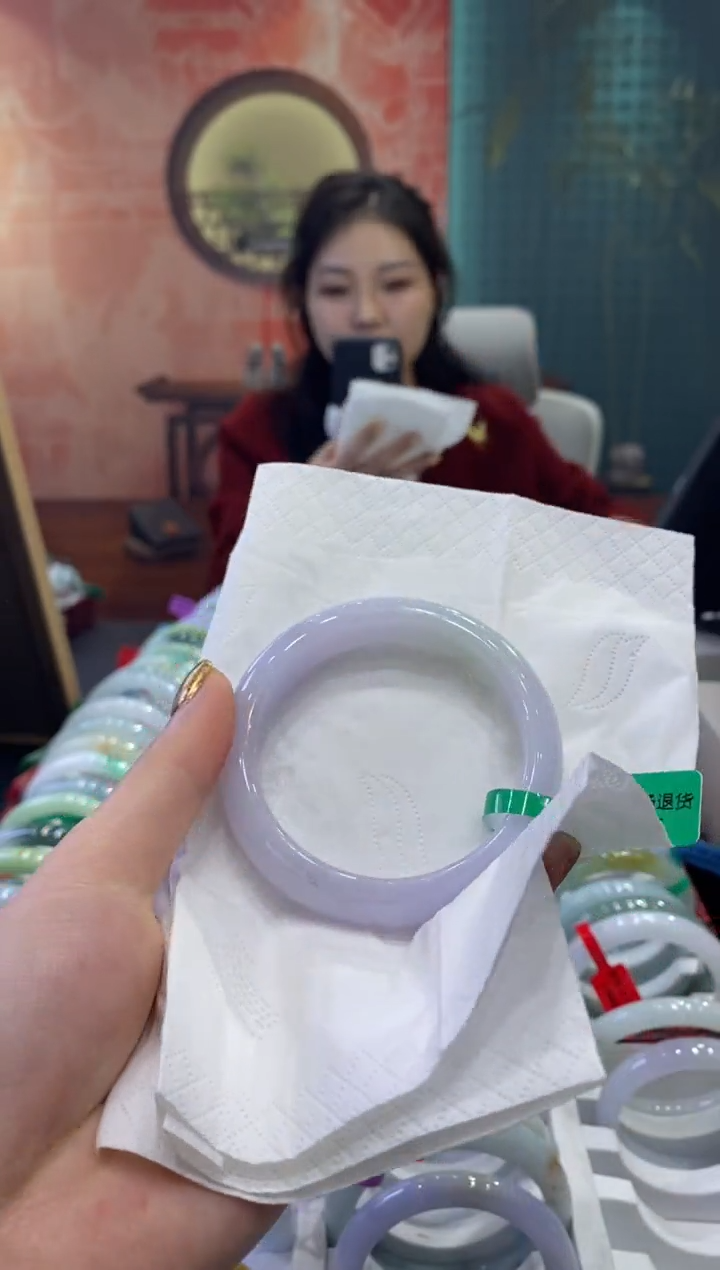 【闪购商品】翡翠手镯未镶嵌多人04120