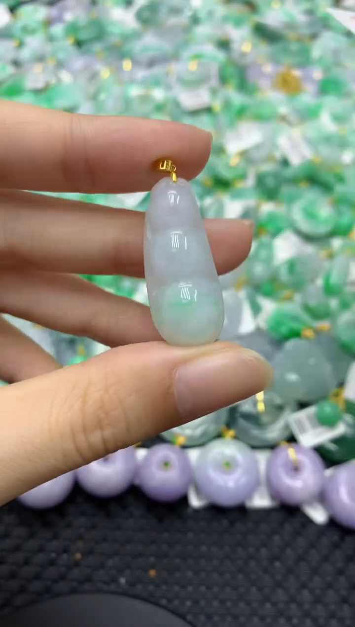 翡翠18K金镶嵌颈饰天然缅甸翡翠A货