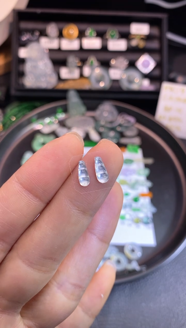 【闪购商品】翡翠挂件未镶嵌豆子