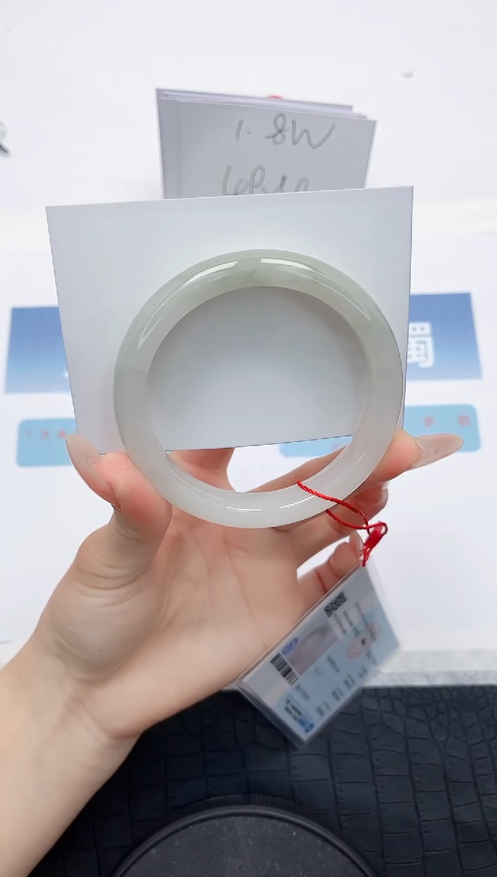 【闪购商品】石英质玉手镯未镶嵌L103-59.2