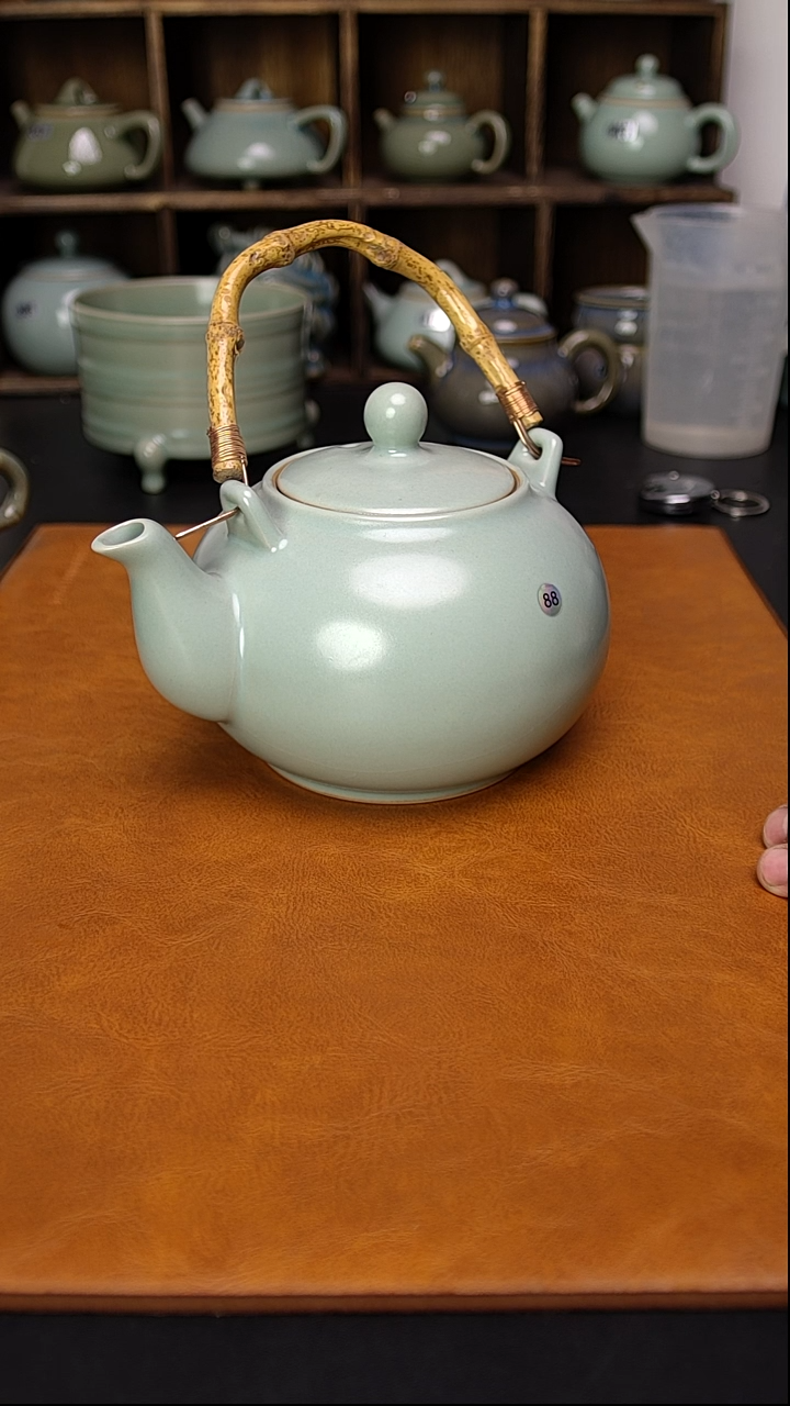 瓷片提梁壶微瑕仿古釉