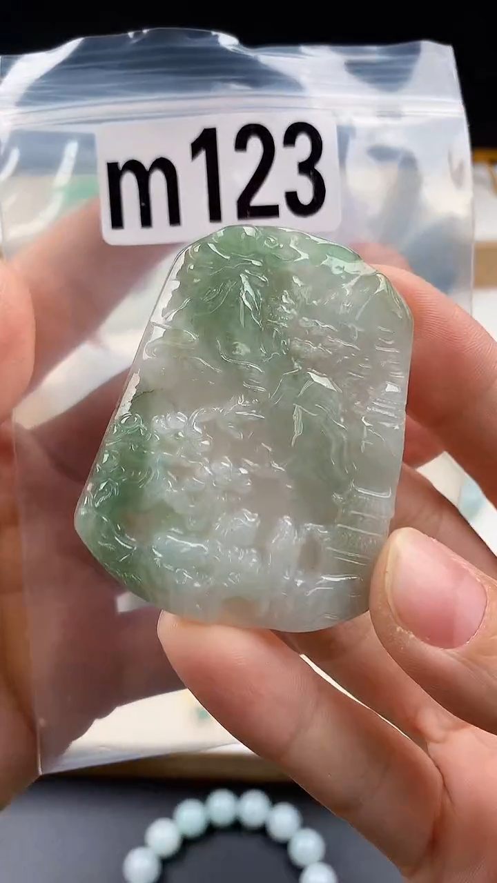 颈饰未镶嵌翡翠天然翡翠吊坠挂件
