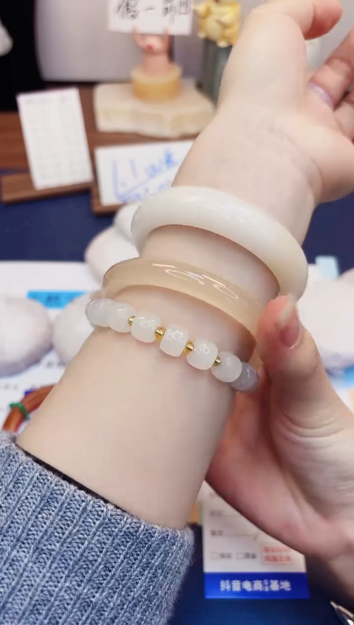 【闪购商品】石英质玉手镯未镶嵌134-财气镯-圈口57