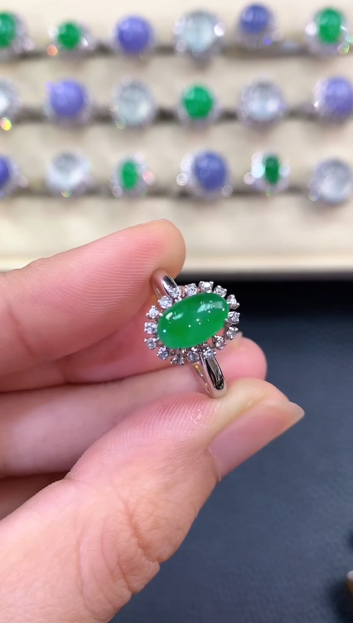 【闪购商品】翡翠戒指18K金镶嵌v27   