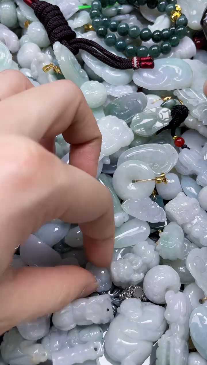 翡翠未镶嵌颈饰闪购0162269