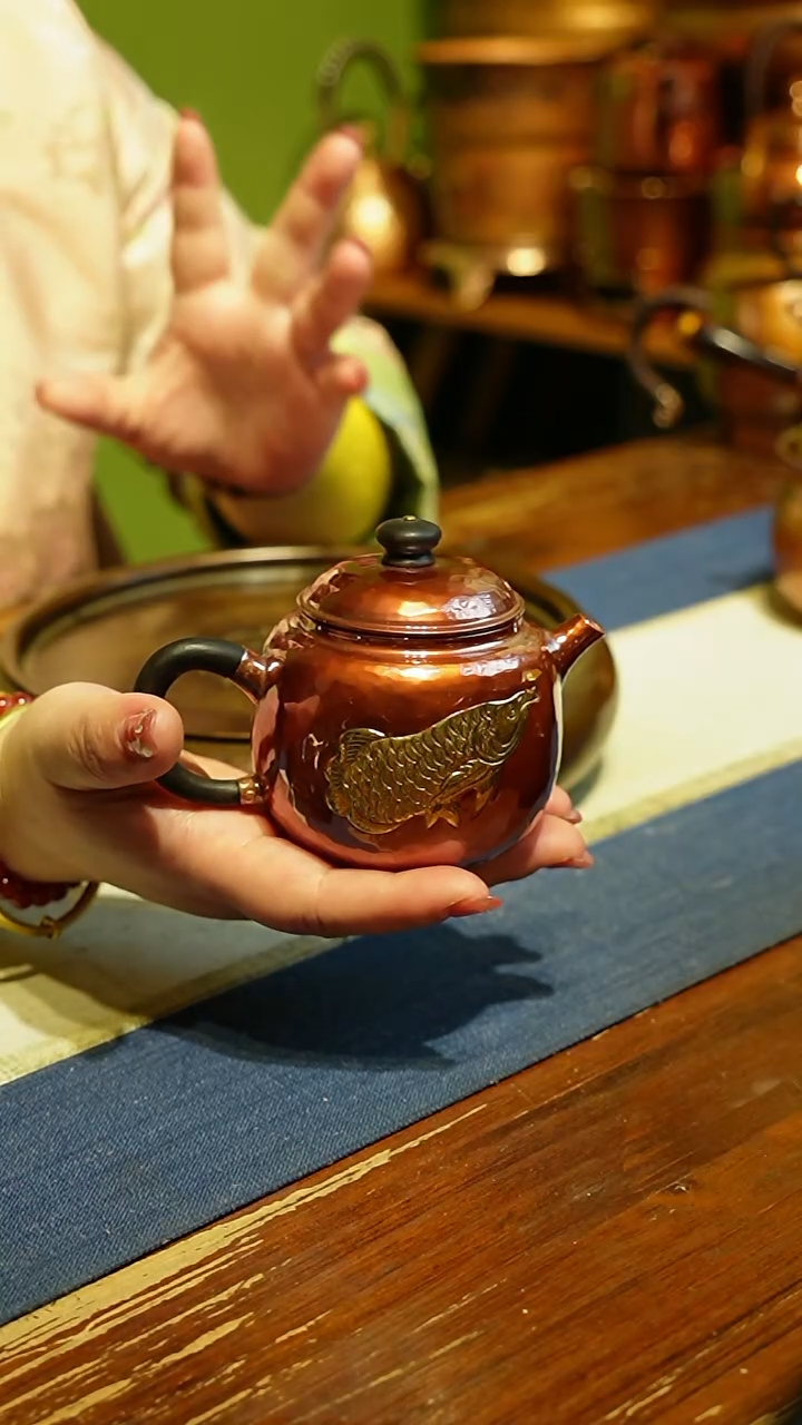 【闪购商品】红色款金龙鱼泡茶壶